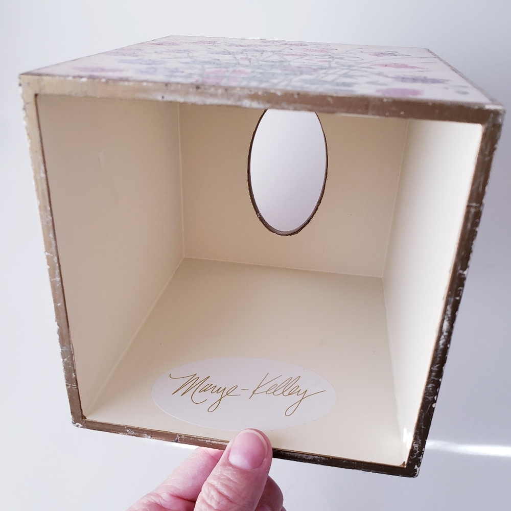 Vintage Floral Tissue Box Cover - Picture 6 of 9